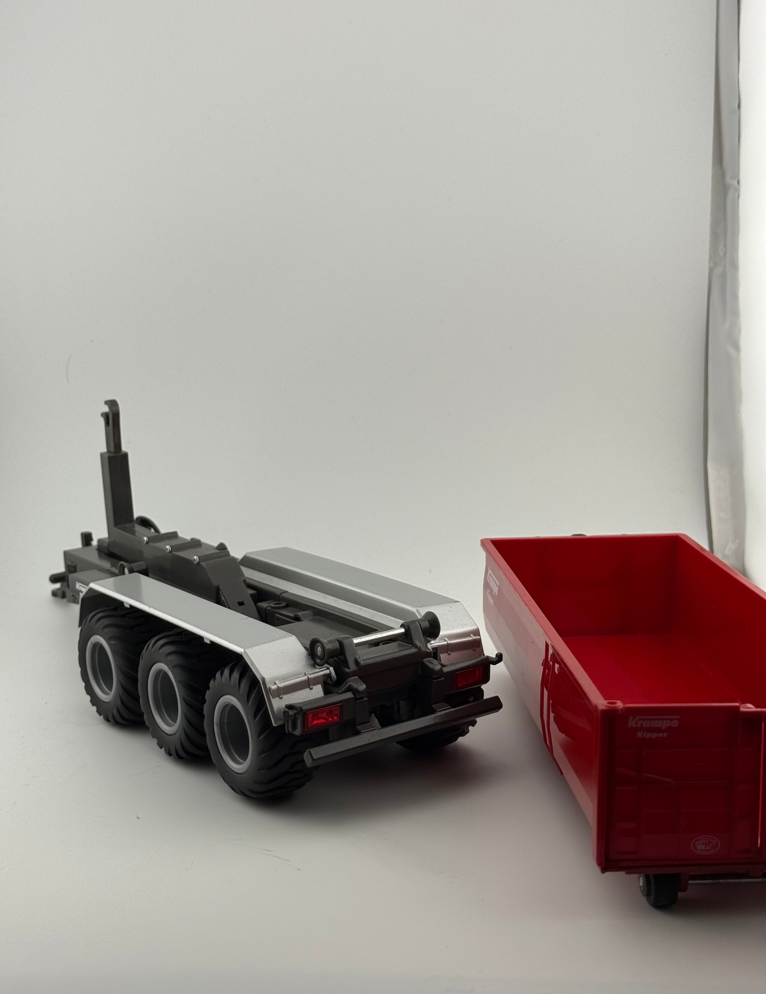 Siku Control 6786 Hakenlift Krampe Fahrgestell mit Mulde