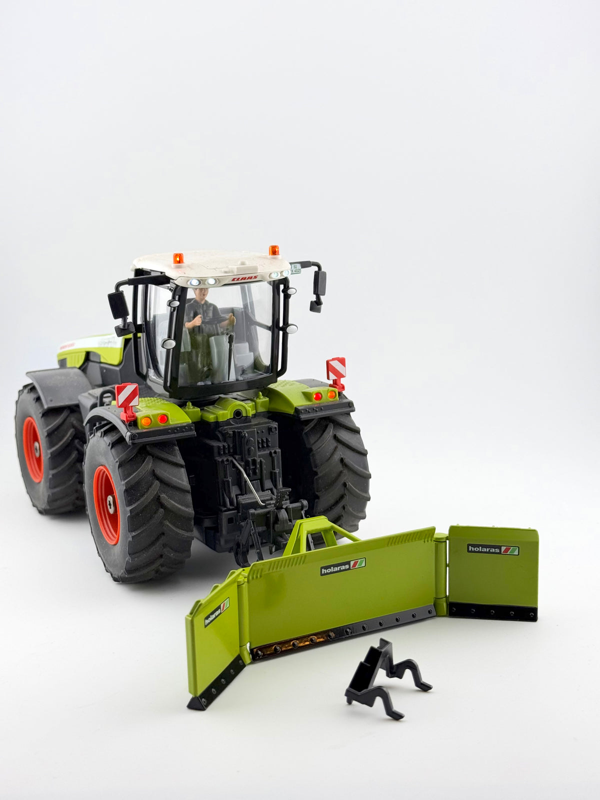 SIKU Farmer 2467 Holaras Maisschiebeschild SONDERSERIE 1:32