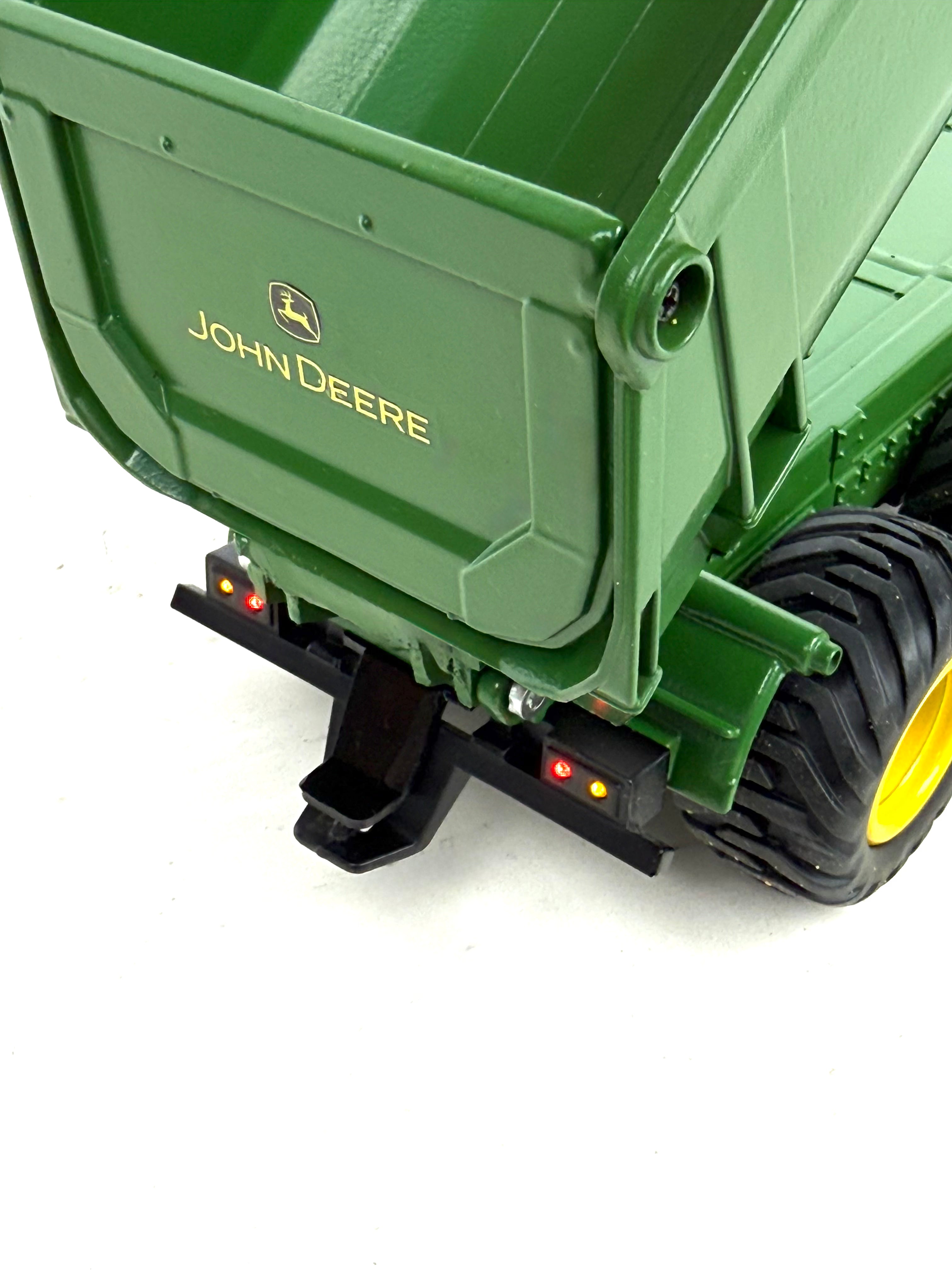 John Deere Kipper Heck Beleuchtung 1:32 RC Modell
