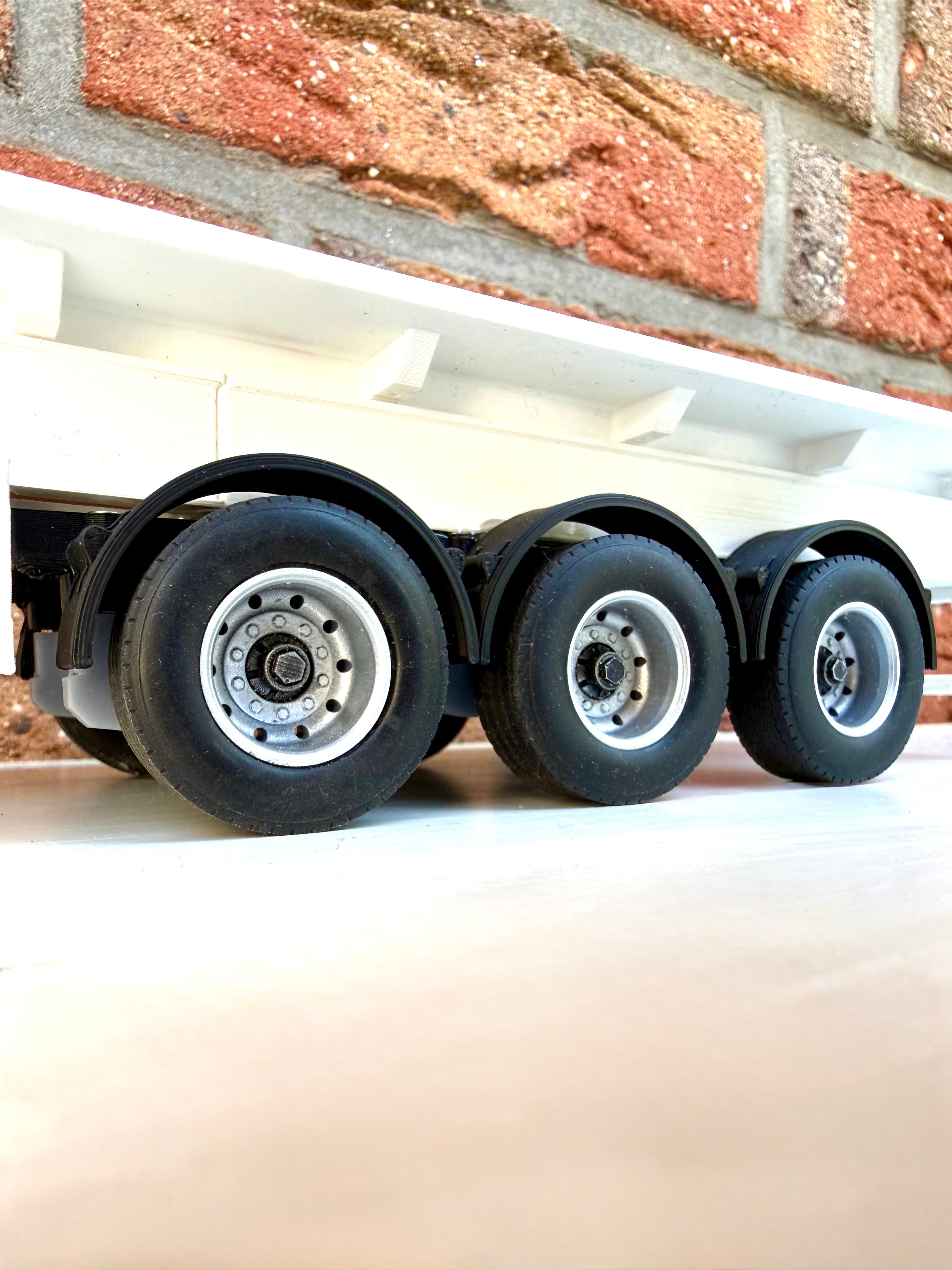 Sattelauflieger 1 32 Reifen Detail Modellbau