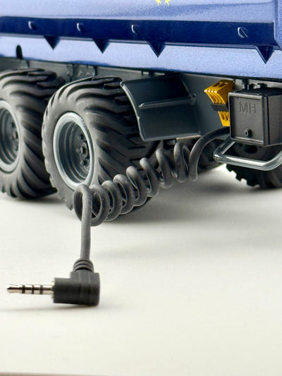 Siku Control 6780 Schmitz Dreiachser Kipper Umbau 1:32 New Holland blau  – erhöhter Kippwinkel