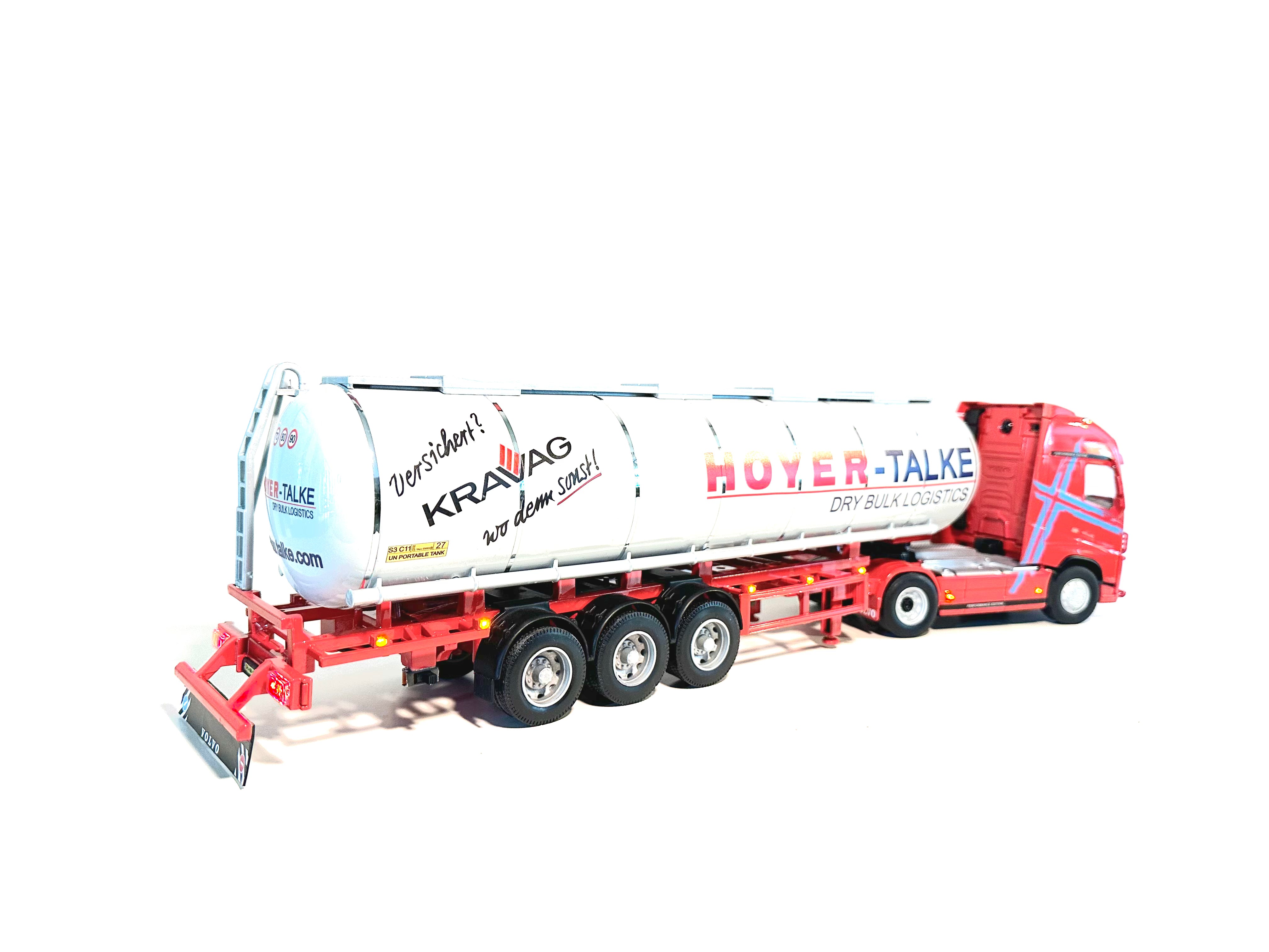 Sprittanker Seitenansicht in weiß mit Werbung Hoyer-Talke und Zugmaschine