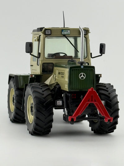 MB trac 1100 Modelltraktor 1:32 Perspektivische Frontansicht Weise Toys