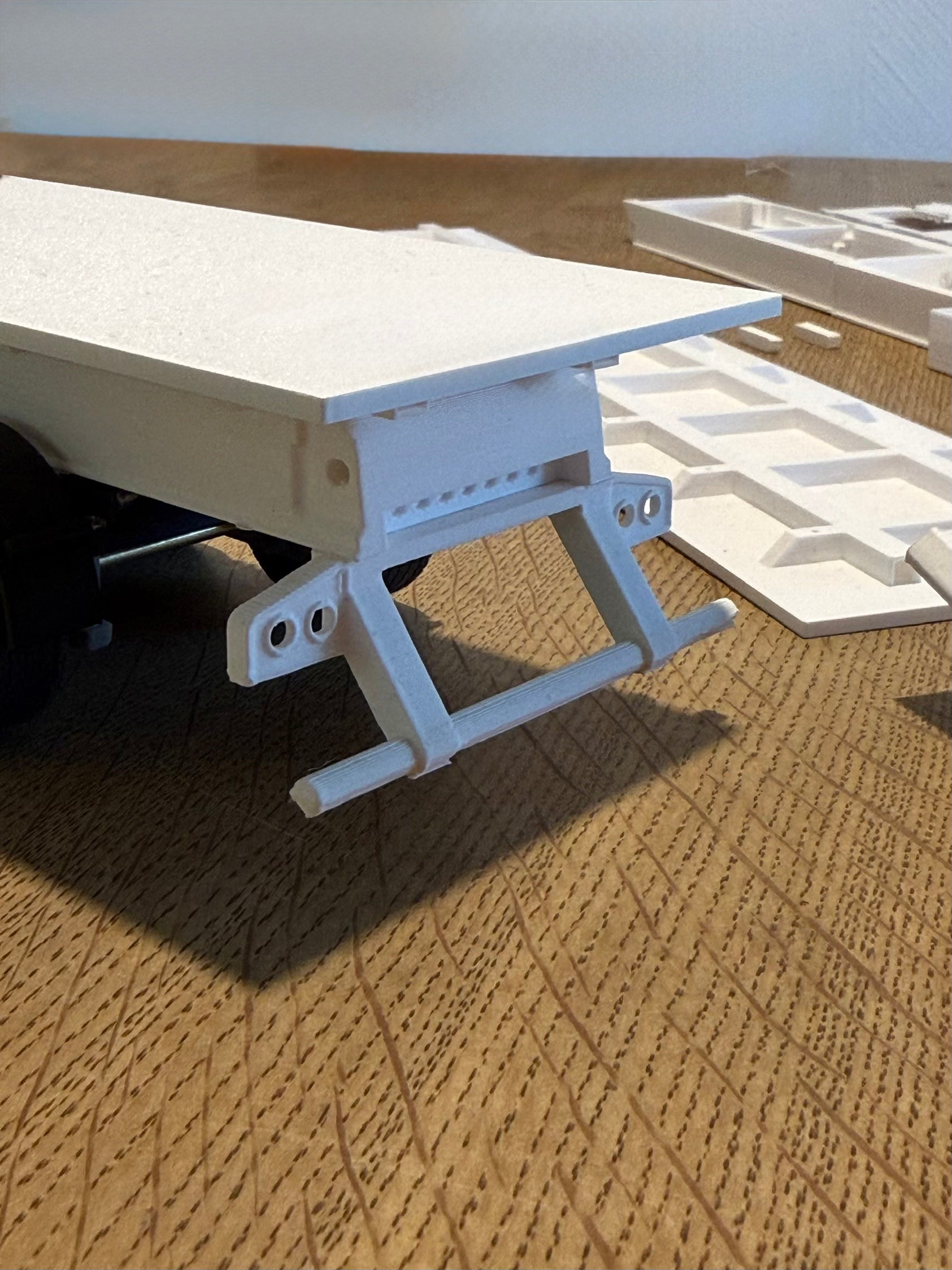 Plateau Auflieger 1 32 Heck Detail Modellbau